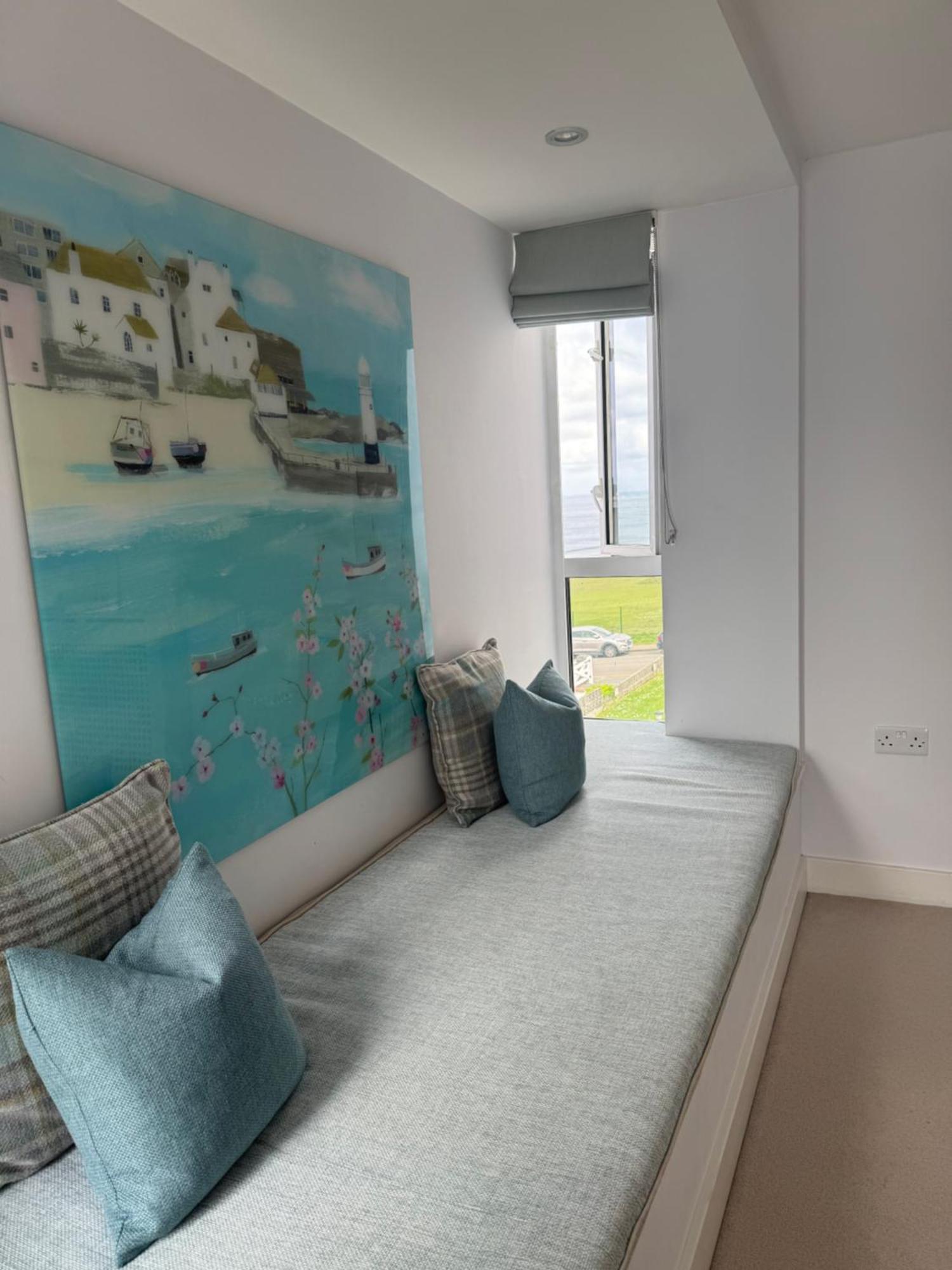 6 Ocean Gate Apartment New Quay Екстериор снимка