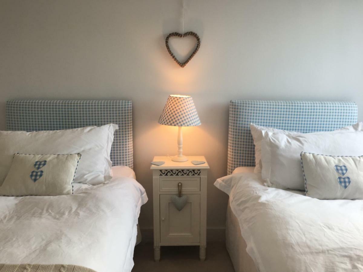 6 Ocean Gate Apartment New Quay Екстериор снимка